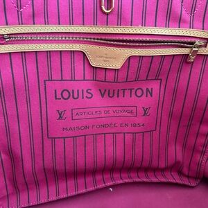 Louis Vuitton GM Neverfull Fuchsia and Black Striped Bag